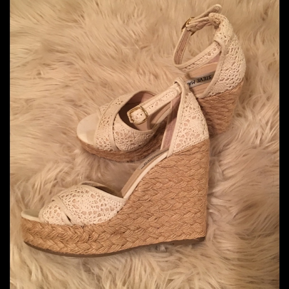 🚫Sold🚫Steve Madden Crochet Wedges - Picture 2 of 4